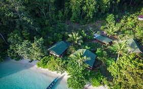 Raja Ampat Eco Lodge